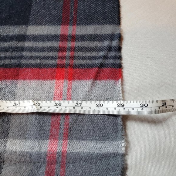 Large Oversized Scarf Wrap Plaid Tartan Fringe Grey Red - Picture 6 of 6